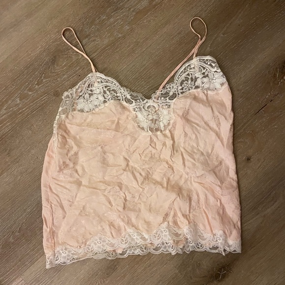 Light pink with white lace trim camisole - Picture 1 of 1
